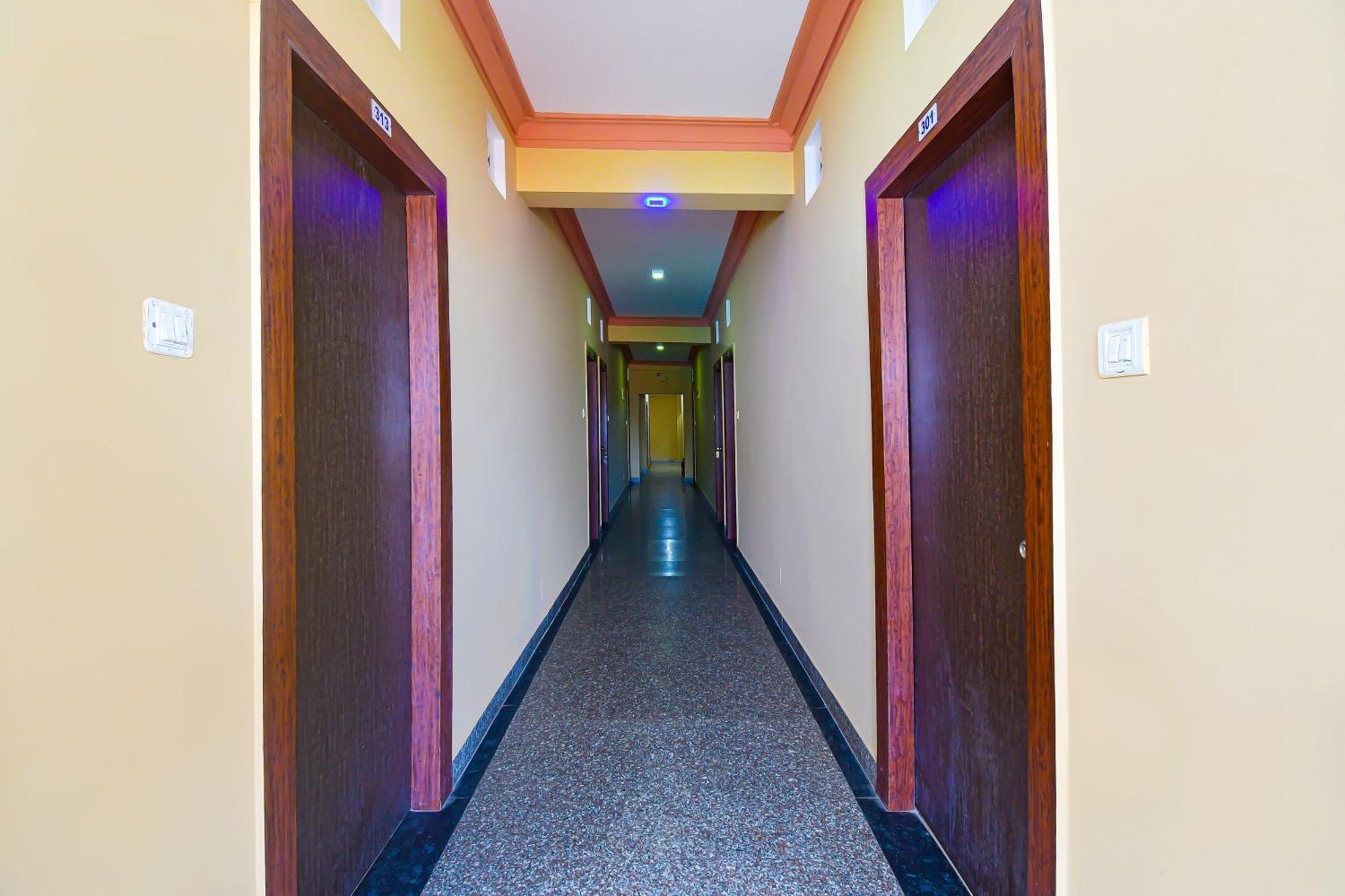 Oyo Flagship Hotel Sea Garden Puri Εξωτερικό φωτογραφία